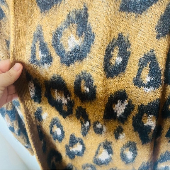 Witty For Leopard Print Long Cardigan Size: 2X - Picture 6 of 6